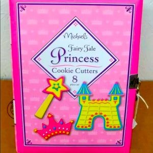 Party set for 8 Princess crown birthday party kit of 70pc